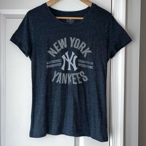 New York Yankees tee - Womens medium